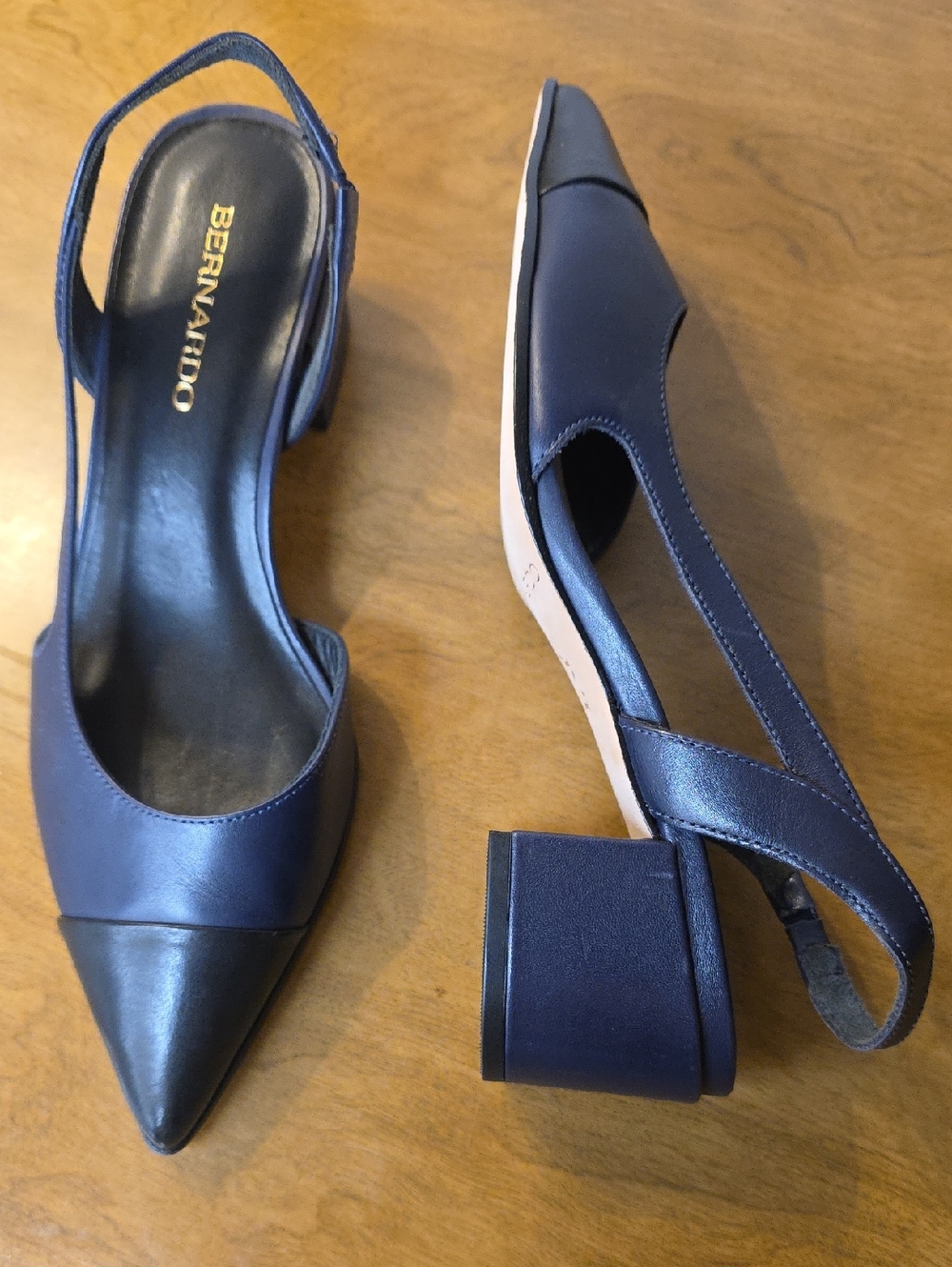 Bernardo Leather Navy Pointed Toe Slingback Low Block Heels L7.5 R7 *****